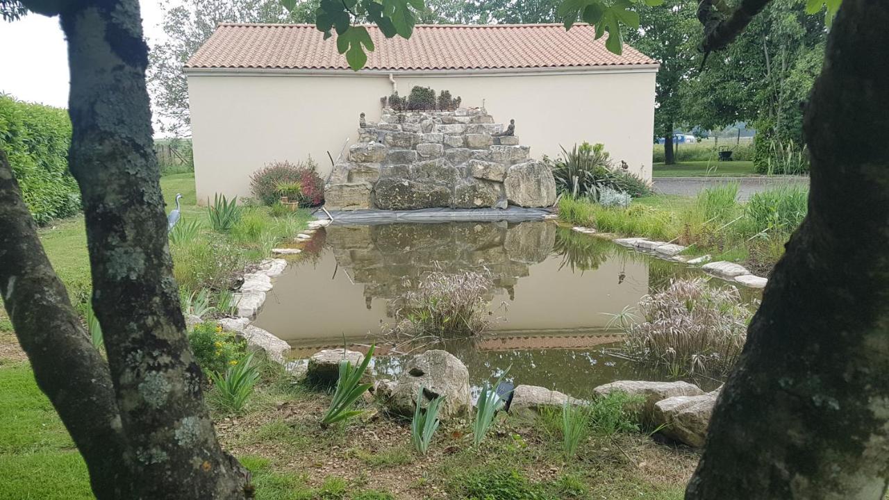 Maison Calme Et Paisible La Faye  Eksteriør billede